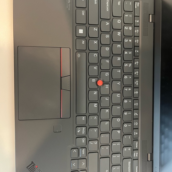 Brand NEW Lenovo ThinkPad X1 Nano Carbon Gen 2 - Picture 3 of 11